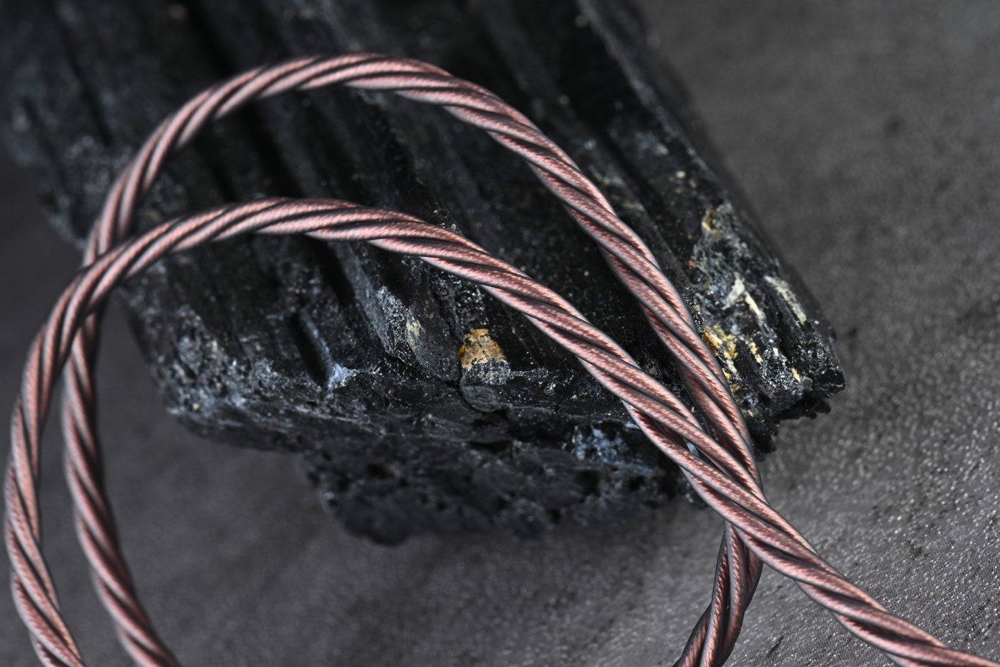 Brise Audio AKAGANE LE2 In-Ear Monitor IEM OFC Cable 4.4mm Plug CM 2-Pin Connector