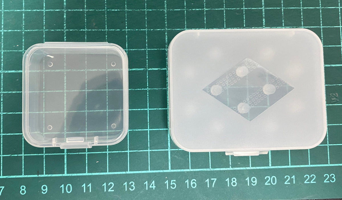 Ear Plug Case Rectangular AccessoryJack Plastic Case for Eartips 1 Square 1 Rectangular Clear