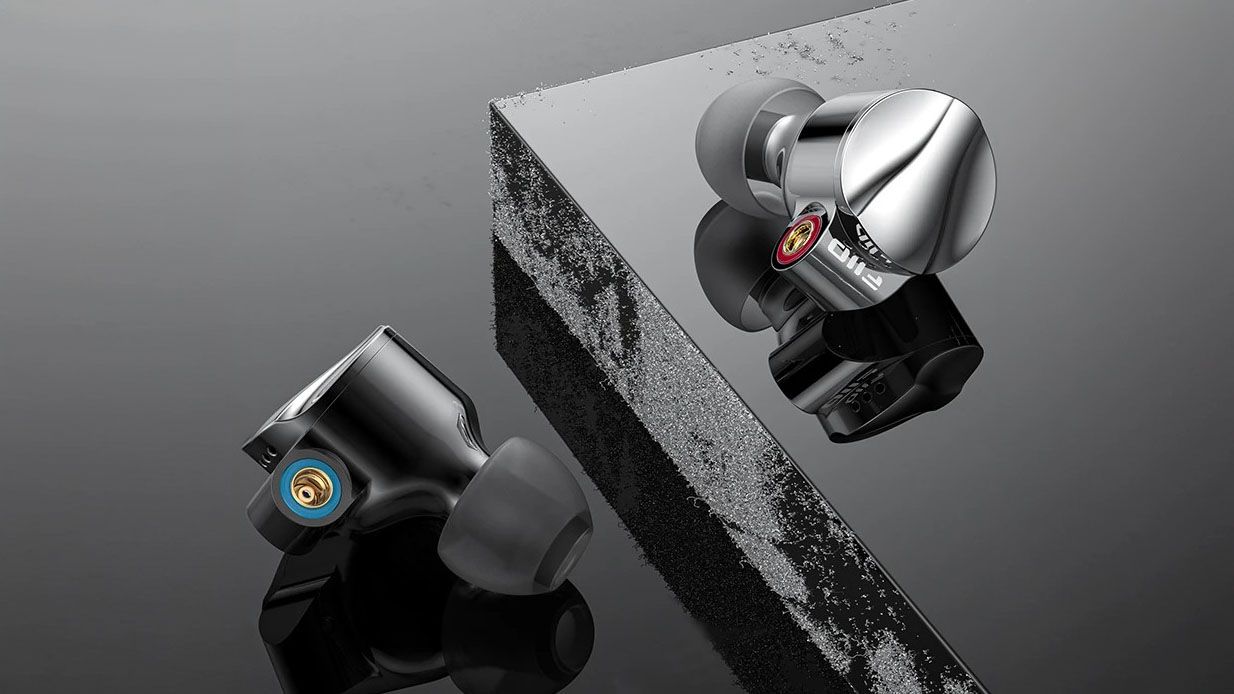 FiiO FD15 Dynamic Driver In-Ear Monitor - Thumbnail 2