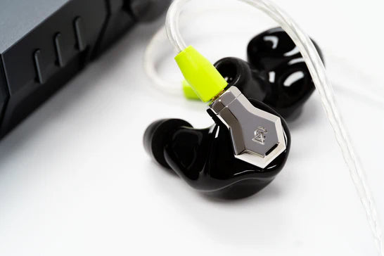 Campfire Audio Ponderosa 5-Driver In-Ear Monitor IEM Earphone with 3.5mm MMCX Cable