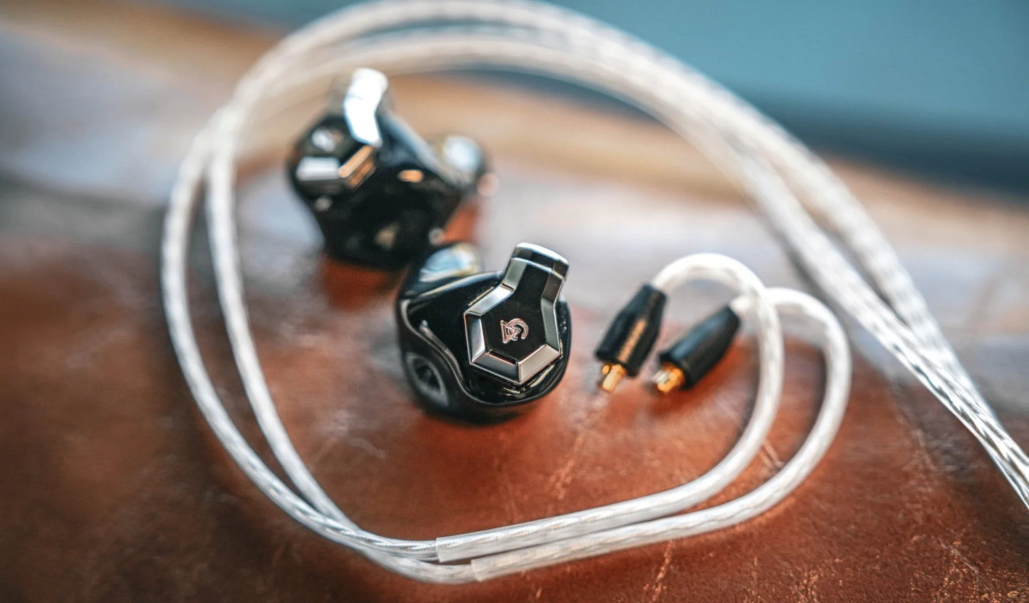 Campfire Audio Ponderosa 5-Driver In-Ear Monitor IEM Earphone with 3.5mm MMCX Cable