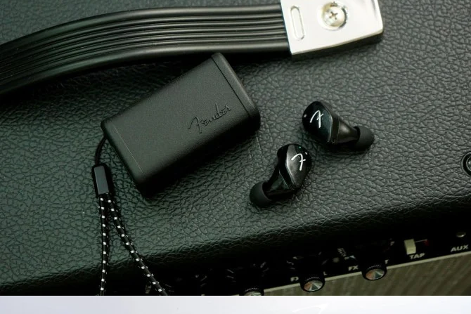 Fender Tour True Wireless Bluetooth In Ear Monitor IEM Earphone Black Red 2 Colors